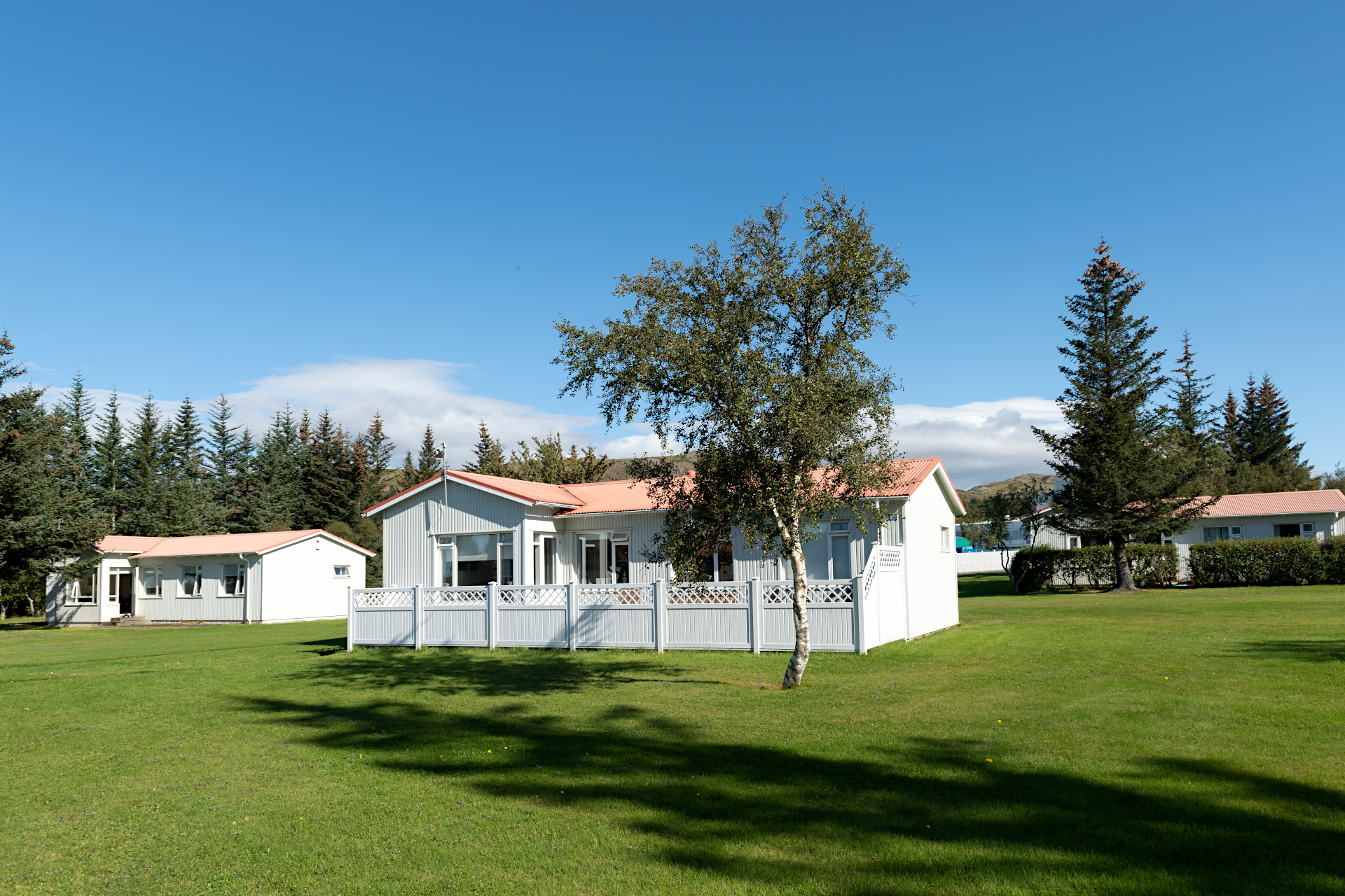 Hús á lóð6.jpg (2156434 bytes)